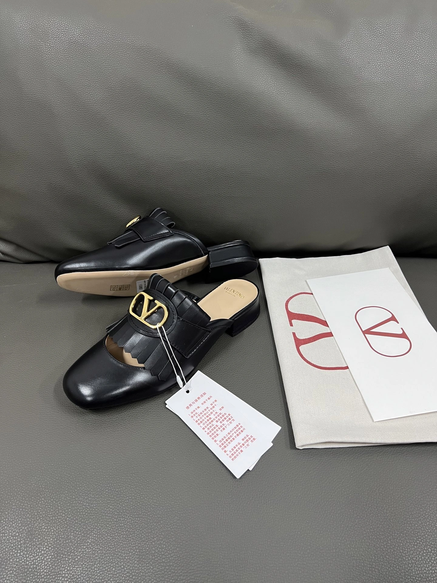 COCO-- V1859ti9o WS0LP8DSH0NO Heel height： 2.5CM Calfskin item:E-X194D4043